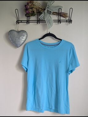 Nautica Men’s Short Sleeve Crew Tee in Bright Aqua Blue